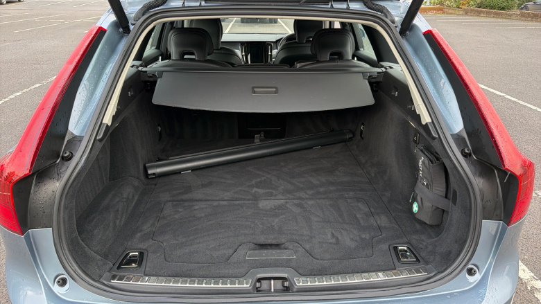 Volvo V90 2.0 T4 Momentum Plus 5dr Geartronic Petrol Estate